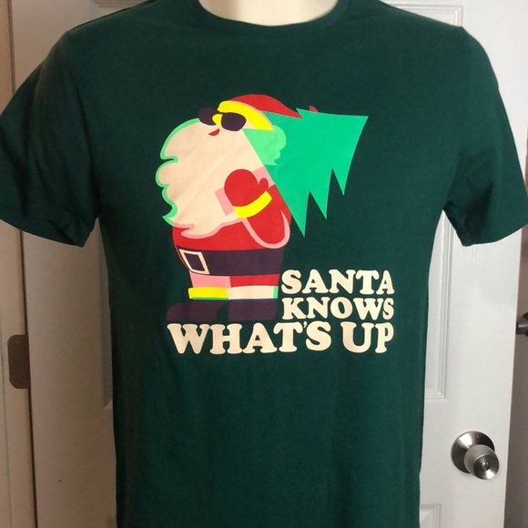 Santa Knows What’s Up Old Navy Christmas Holiday T Shirt M - Picture 1 of 2